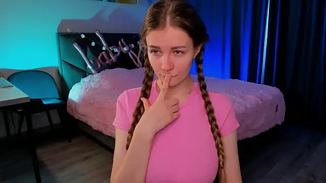 Snapshot of SweetMilkis chatting on February 4, 2025, 9:07 am SweetMilkis online show from February 4, 2025, 9:07 am