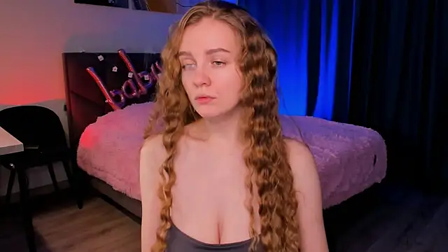 Snapshot of SweetMilkis chatting on February 8, 2025, 9:13 am SweetMilkis online show from February 8, 2025, 9:13 am