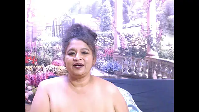 Snapshot of indianstar75 chatting on March 10, 2025, 7:53 am indianstar75 online show from March 10, 2025, 7:53 am