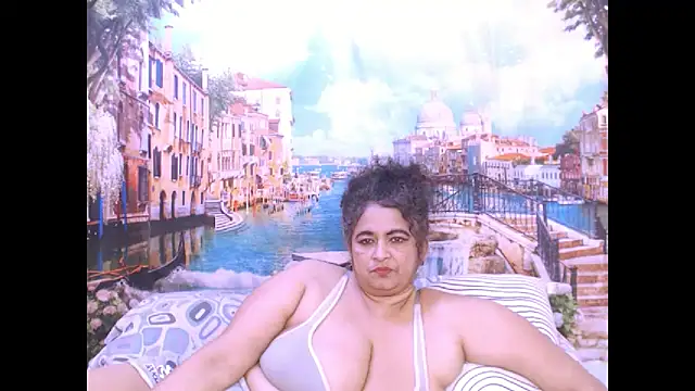 Snapshot of indianstar75 chatting on October 7, 2025, 5:15 am indianstar75 online show from October 7, 2025, 5:15 am