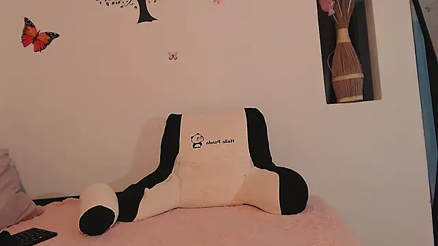 elacoquette online show from October 13, 2025, 1:38 am