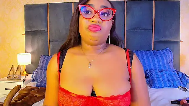 CaseyMoon online show from October 16, 2025, 12:39 pm