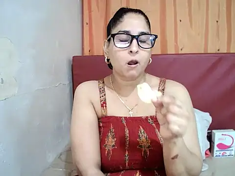 Indiankushy online show from November 5, 2025, 4:29 pm