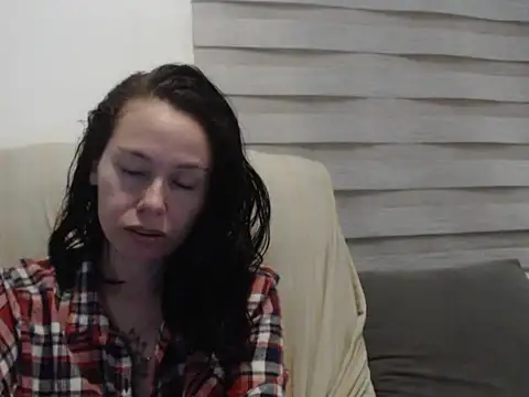 Snapshot of Venusluxodomme chatting on March 2, 2026, 2:25 am Venusluxodomme online show from March 2, 2026, 2:25 am