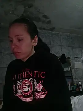 Venusluxodomme online show from June 4, 2026, 7:36 am
