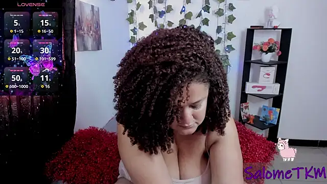 Snapshot of salometkm chatting on February 20, 2025, 2:46 pm salometkm online show from February 20, 2025, 2:46 pm