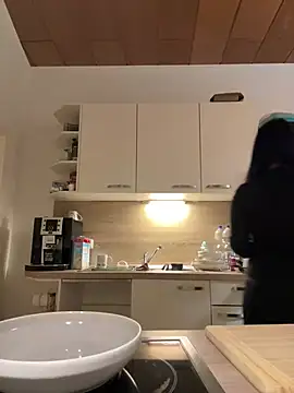 Viola Beck online show from February 18, 2026, 6:15 pm