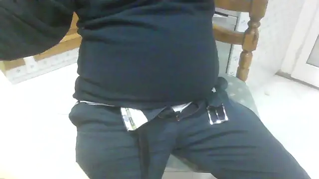 Snapshot of polloiw chatting on October 4, 2025, 9:35 pm polloiw online show from October 4, 2025, 9:35 pm