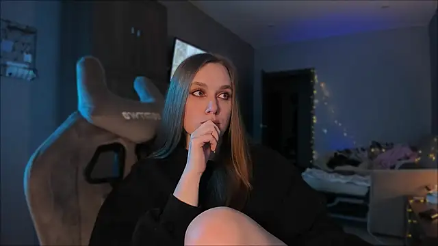 Snapshot of Rachel_Ro chatting on January 21, 2025, 12:18 pm Rachel Ro online show from January 21, 2025, 12:18 pm