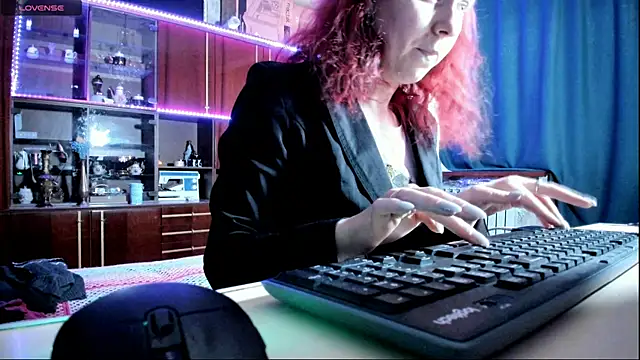 pa1e pr1ncess online show from March 1, 2025, 11:39 am