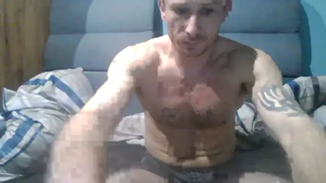 chceciedalsiebie online show from April 1, 2026, 7:44 pm