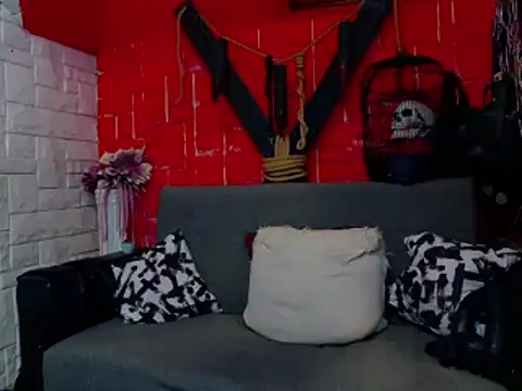 Snapshot of MistressRachelle chatting on February 15, 2025, 10:31 pm MistressRachelle online show from February 15, 2025, 10:31 pm