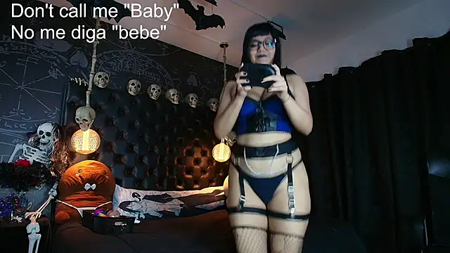 Snapshot of AlexHoe_ chatting on June 12, 2026, 6:51 pm AlexHoe online show from June 12, 2026, 6:51 pm