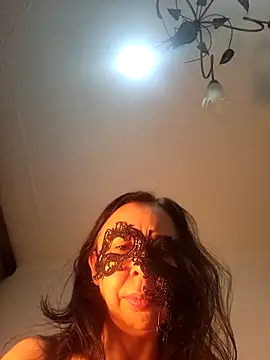 LAURAFOCOSA online show from January 18, 2025, 4:21 pm