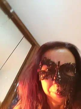 LAURAFOCOSA online show from October 4, 2025, 3:54 pm