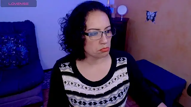 scarlet wet online show from December 19, 2024, 10:53 pm