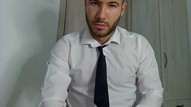 Snapshot of Justynn1 chatting on January 28, 2025, 7:11 am Justynn1 online show from January 28, 2025, 7:11 am