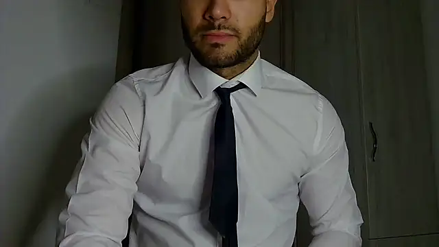 Justynn1 online show from May 17, 2026, 2:09 am