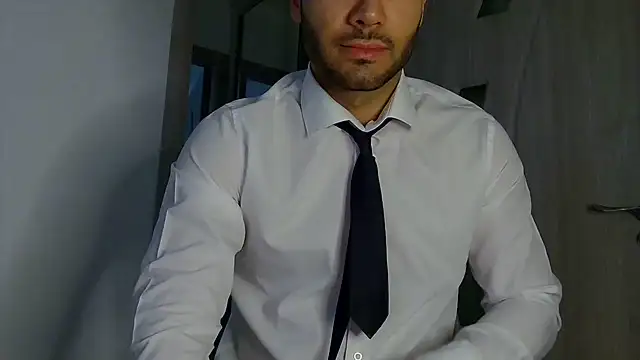 Justynn1 online show from May 29, 2026, 2:53 am