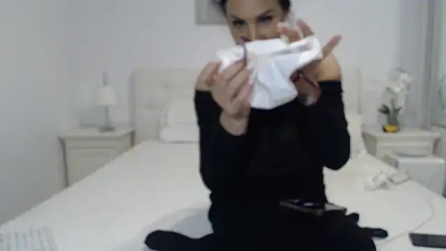 alisonya1 online show from November 12, 2025, 5:52 am