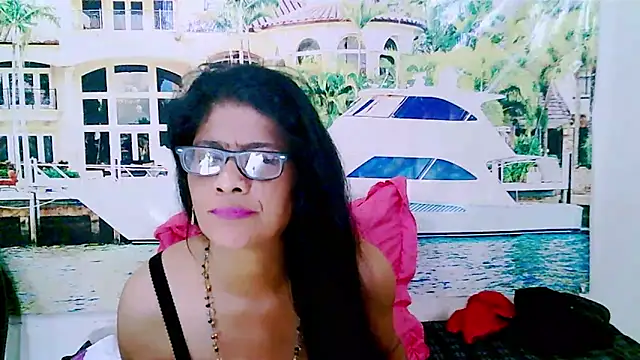 Snapshot of IndianAllure chatting on January 16, 2025, 8:54 am IndianAllure online show from January 16, 2025, 8:54 am