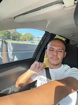 Snapshot of EllisZlatan chatting on March 1, 2026, 9:22 am EllisZlatan online show from March 1, 2026, 9:22 am