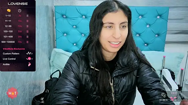 MAARYMOON online show from November 6, 2025, 11:00 am