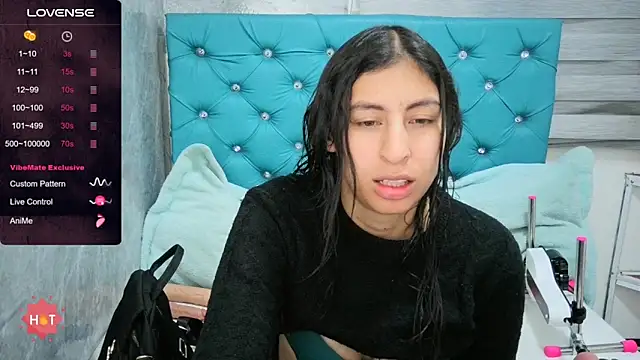 MAARYMOON online show from November 28, 2025, 11:13 am