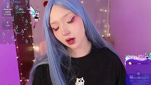 Snapshot of KuroChan420 chatting on December 17, 2025, 12:27 am KuroChan420 online show from December 17, 2025, 12:27 am