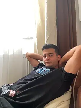 Snapshot of Ffhdr chatting on November 1, 2025, 12:40 pm Ffhdr online show from November 1, 2025, 12:40 pm