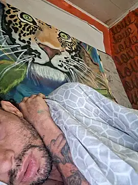 Toycockhot online show from November 10, 2025, 1:32 pm