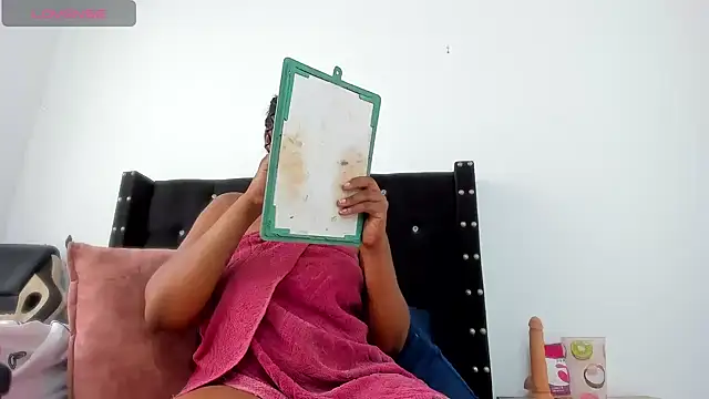 Snapshot of ebonnylatinx chatting on November 4, 2025, 7:46 pm ebonnylatinx online show from November 4, 2025, 7:46 pm