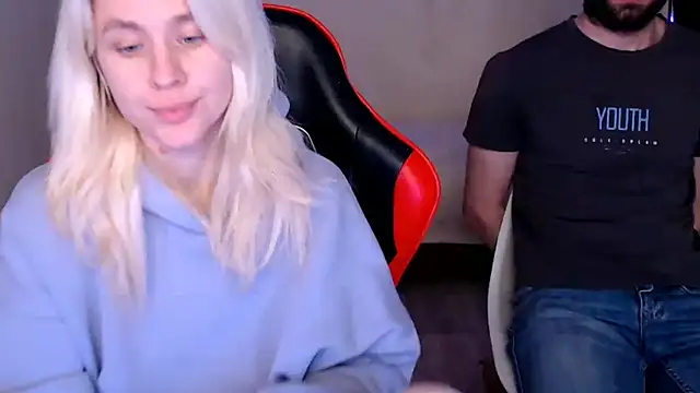 Snapshot of Mila_Jon chatting on December 7, 2024, 1:07 pm Mila Jon online show from December 7, 2024, 1:07 pm