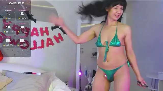 Melissa Fane online show from October 28, 2025, 2:09 pm