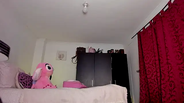 AlondraDiossa03 online show from February 7, 2025, 8:20 pm