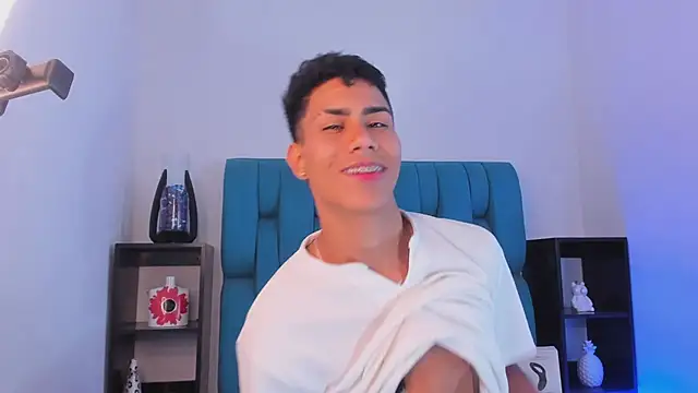 AlanNaughty online show from December 22, 2024, 8:58 pm