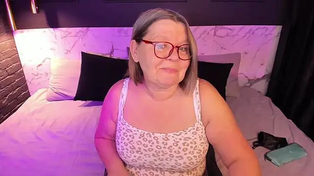 Shannonshine online show from November 14, 2025, 5:17 am