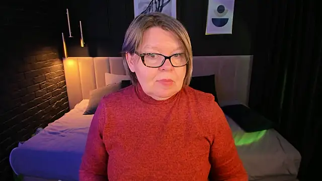 Snapshot of Shannonshine chatting on February 10, 2026, 10:19 am Shannonshine online show from February 10, 2026, 10:19 am