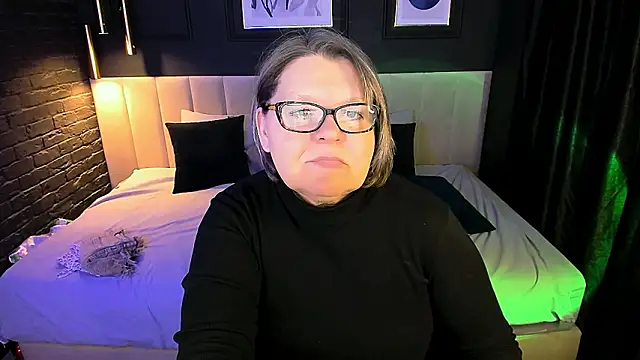 Snapshot of Shannonshine chatting on February 11, 2026, 1:16 pm Shannonshine online show from February 11, 2026, 1:16 pm