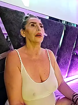 Lossexycacha online show from April 15, 2026, 11:39 am