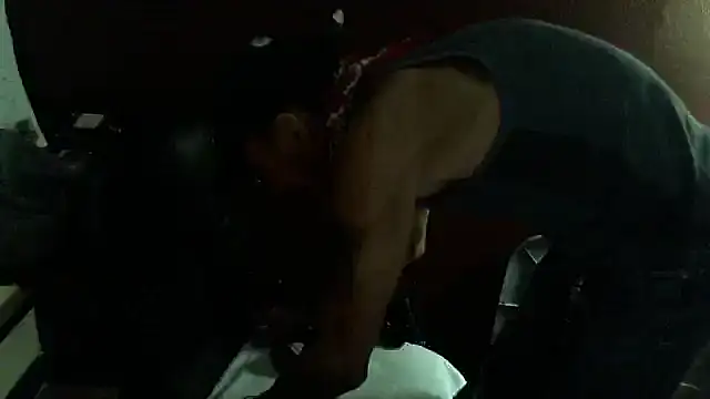 Snapshot of mycock2474u chatting on October 31, 2025, 6:47 am mycock2474u online show from October 31, 2025, 6:47 am