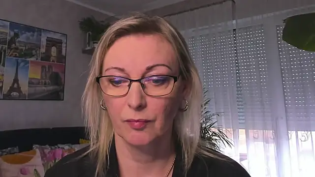 vanessa chat online show from February 2, 2025, 2:24 pm