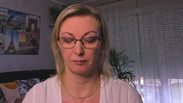 vanessa chat online show from February 12, 2025, 2:32 pm