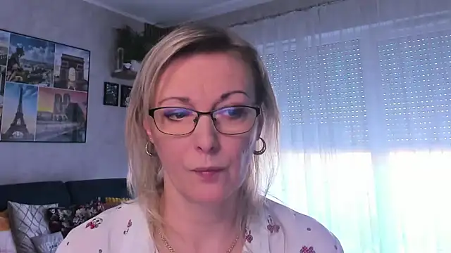 vanessa chat online show from March 18, 2025, 2:15 pm