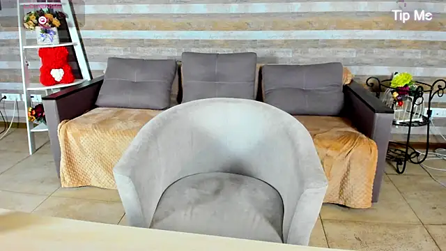 Snapshot of SusanSmit chatting on November 7, 2025, 7:03 pm SusanSmit online show from November 7, 2025, 7:03 pm