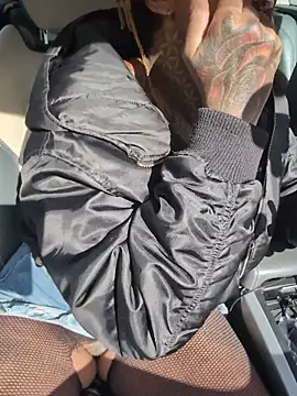 DarkDea online show from November 15, 2025, 12:13 pm