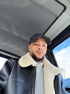 Lionayowe online show from April 1, 2026, 10:38 am