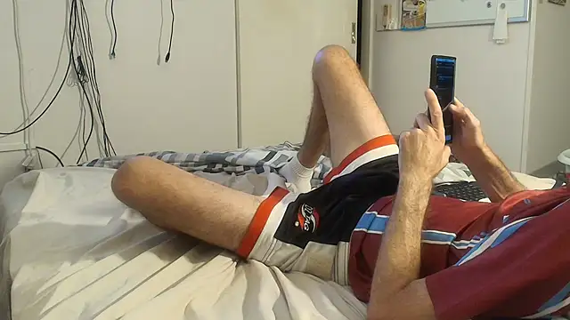 midnight0069 online show from February 17, 2025, 3:20 pm