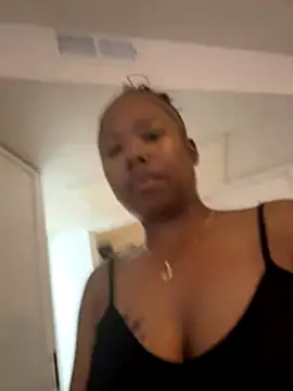 Snapshot of NaomiLust90 chatting on December 14, 2025, 4:40 am NaomiLust90 online show from December 14, 2025, 4:40 am