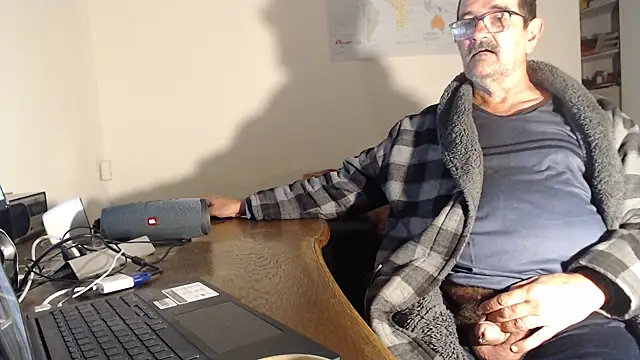 silvio-aus-luzern-CH online show from October 23, 2025, 5:07 am